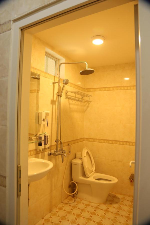 Duong Ha Hotel Као Банг Екстериор снимка