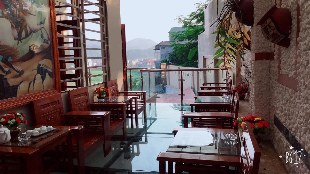 Duong Ha Hotel Као Банг Екстериор снимка