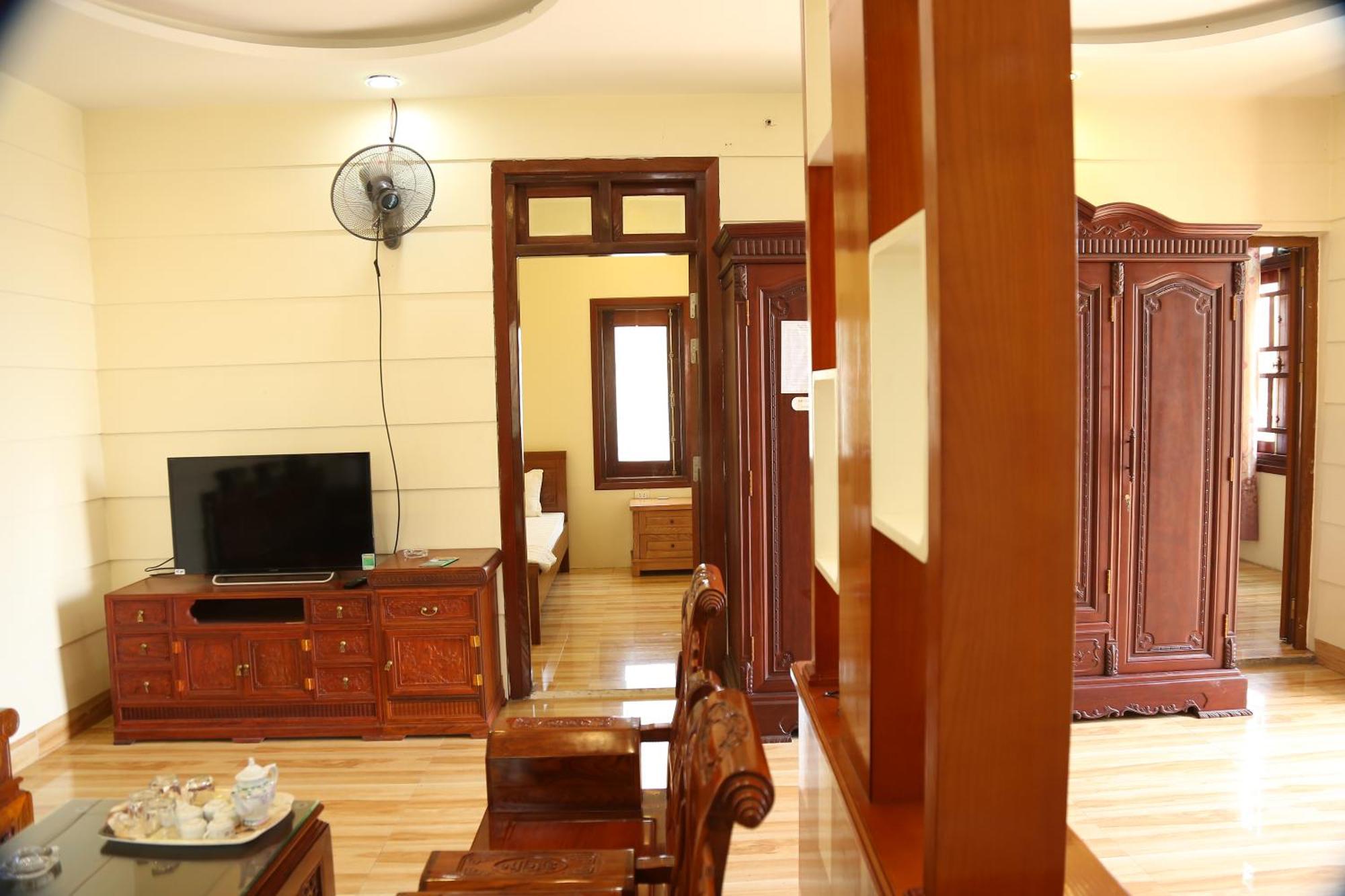Duong Ha Hotel Као Банг Екстериор снимка